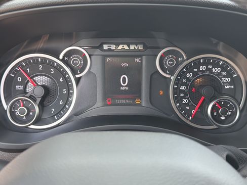 Used 2026 RAM 2500 Big Horn AWD/4WD image 27