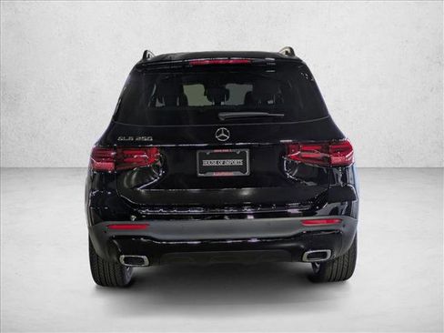 New 2026 Mercedes-Benz GLB 250 image 7