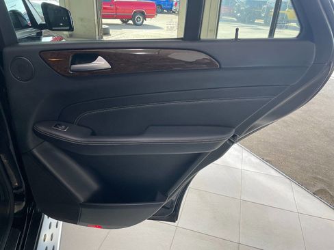 Used 2014 Mercedes-Benz ML 350 4MATIC image 24