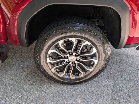 Used 2023 GMC Canyon Denali AWD/4WD image 13