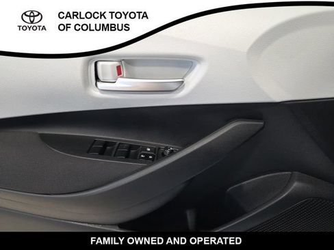 Used 2026 Toyota Corolla SE FWD image 12