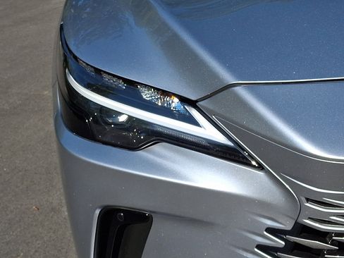 Used 2023 Lexus RX 350 Premium w/ Cold Area Package AWD/4WD image 9