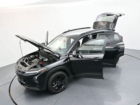 Used 2024 Chevrolet Trax ACTIV w/ Driver Confidence Package image 46