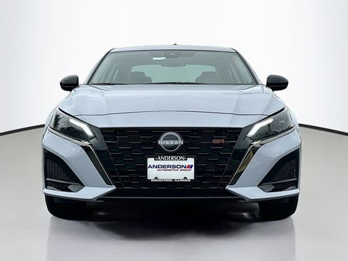 New 2025 Nissan Altima 2.5 SR w/ SR Premium Package image 13