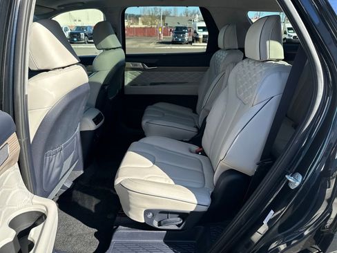 Used 2021 Hyundai Palisade Calligraphy image 15