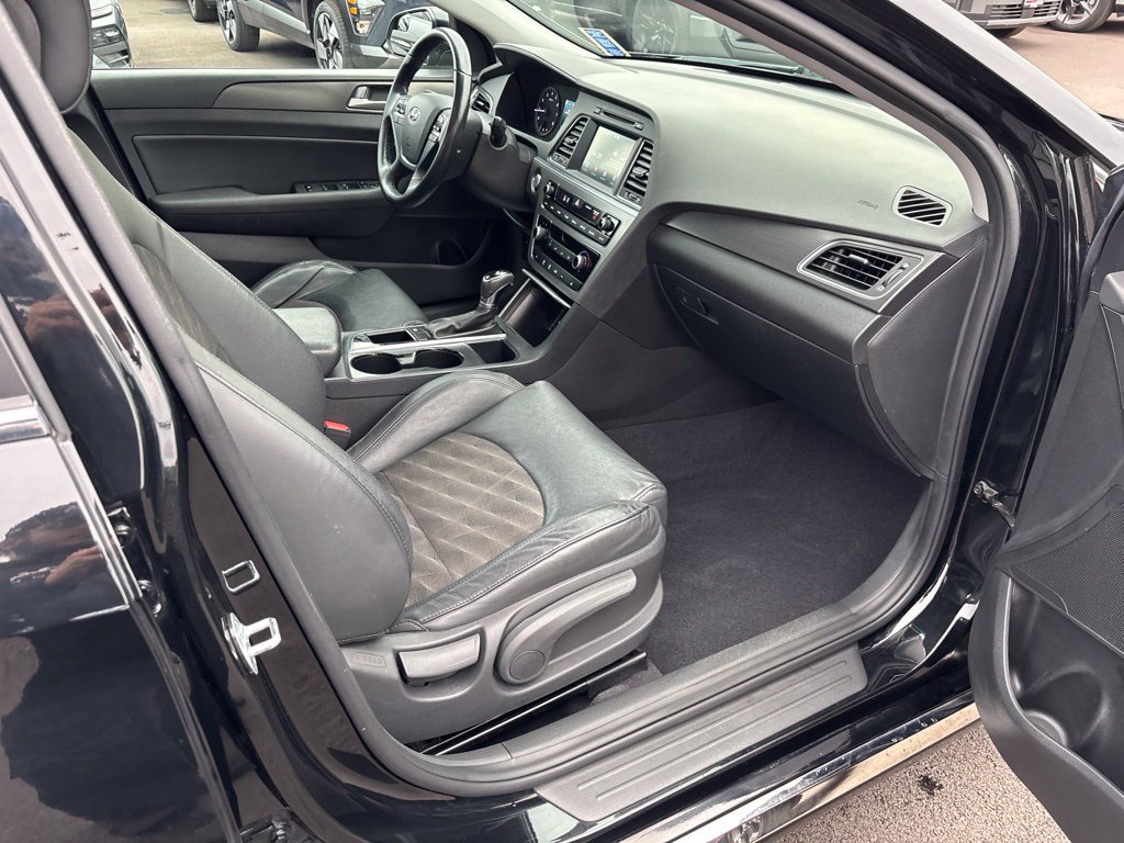 Used 2017 Hyundai Sonata Sport w/ Value Edition Package 02 FWD image 27