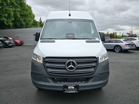 New 2025 Mercedes-Benz Sprinter 2500 image 10