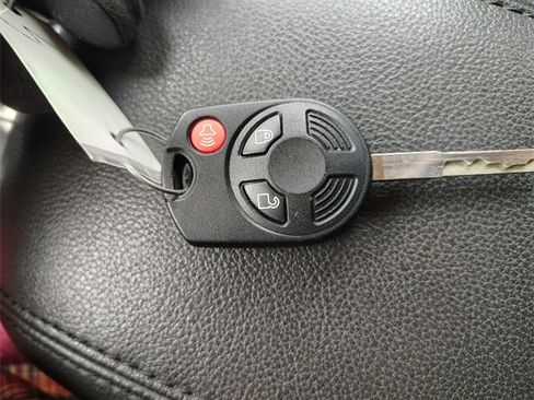 Used 2016 Ford Escape SE image 25