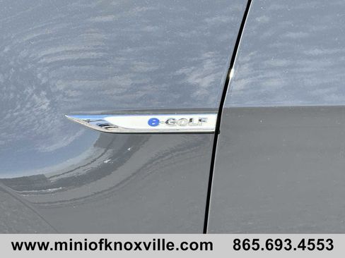 Used 2019 Volkswagen e-Golf SE image 29