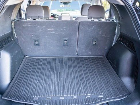 Used 2021 Ford Escape SE image 29