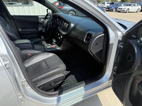 Used 2020 Dodge Charger SXT w/ Plus Group image 11