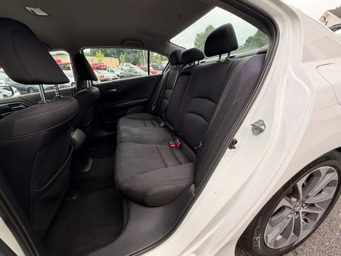 Used 2015 Honda Accord Sport image 17