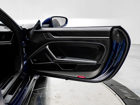 Used 2022 Porsche 911 GT3 image 86