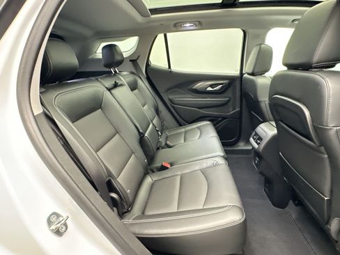 Certified 2024 GMC Terrain SLT AWD/4WD image 31