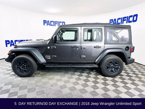 Used 2018 Jeep Wrangler Unlimited Sport AWD/4WD image 5