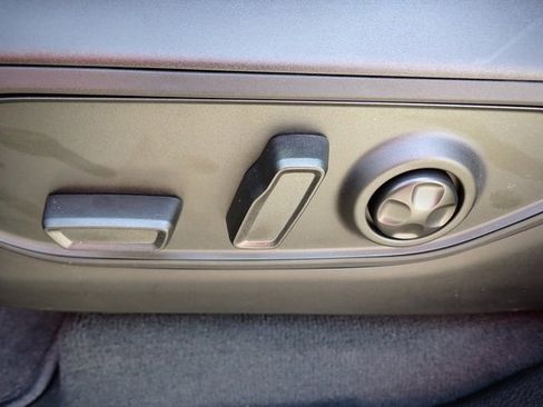 New 2025 Jeep Grand Cherokee L Limited w/ Black Appearance Package image 17