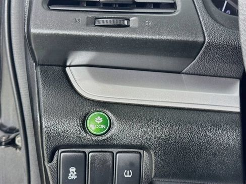 Used 2015 Honda CR-V LX image 11