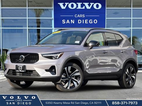 New 2026 Volvo XC40 B5 Ultra image 1