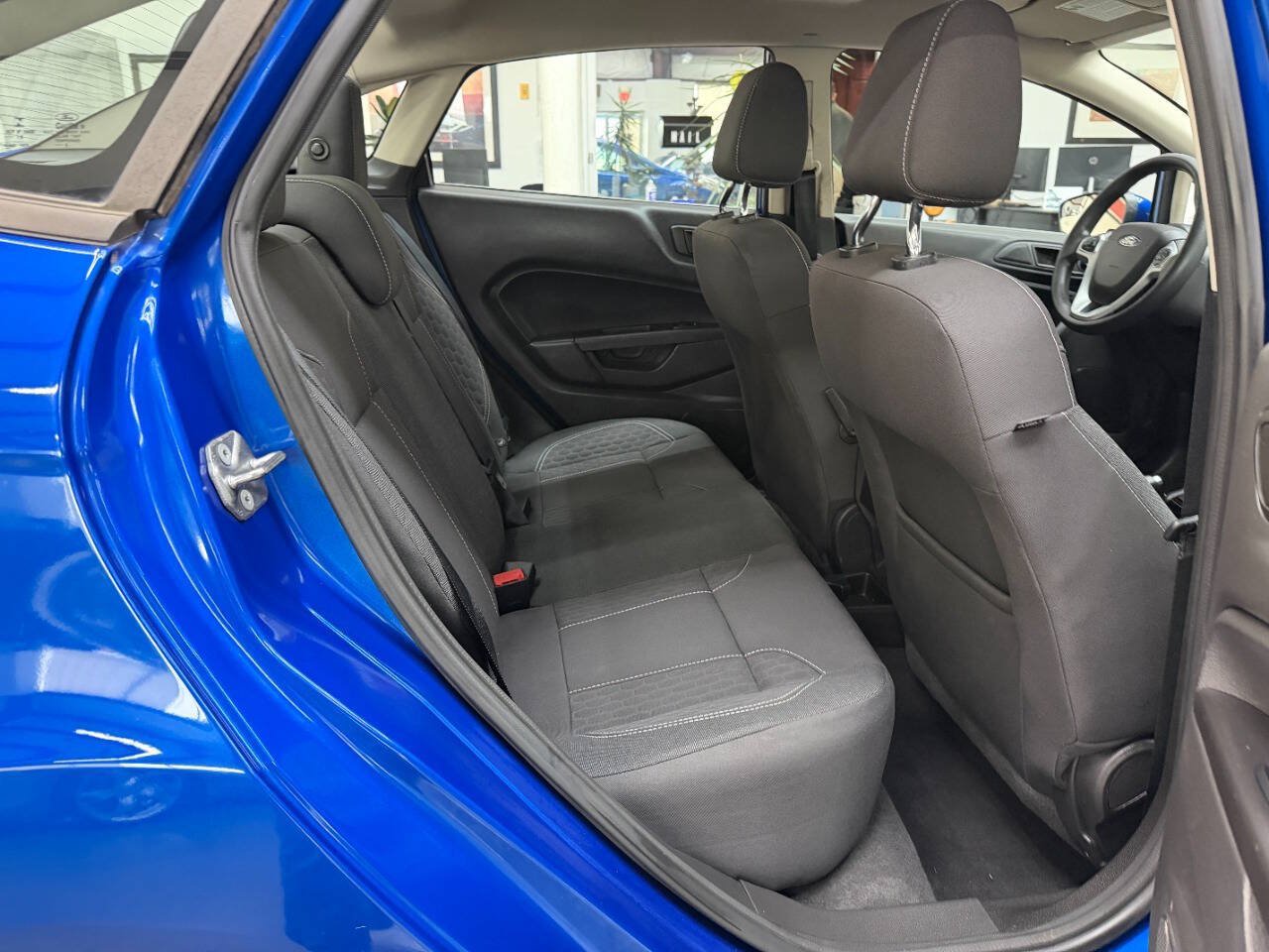 Used 2018 Ford Fiesta SE w/ Equipment Group 201A FWD image 15