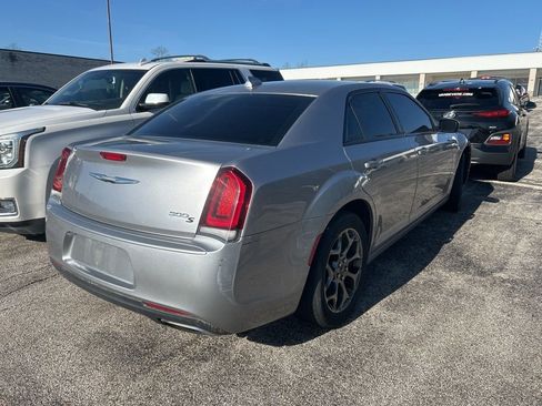 Used 2016 Chrysler 300 S AWD/4WD image 9