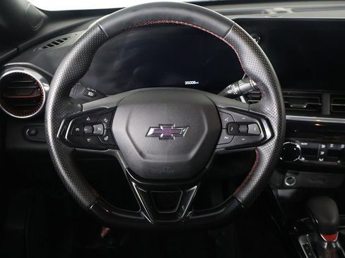 Used 2024 Chevrolet Trax RS w/ Driver Confidence Package image 35