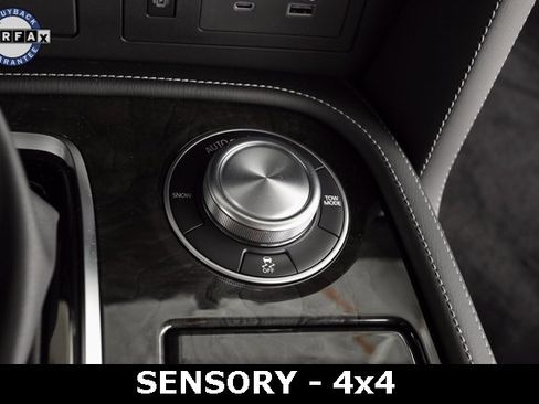 Used 2024 INFINITI QX80 Premium Select image 39