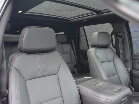 Used 2021 Chevrolet Tahoe RST w/ Luxury Package RWD image 26