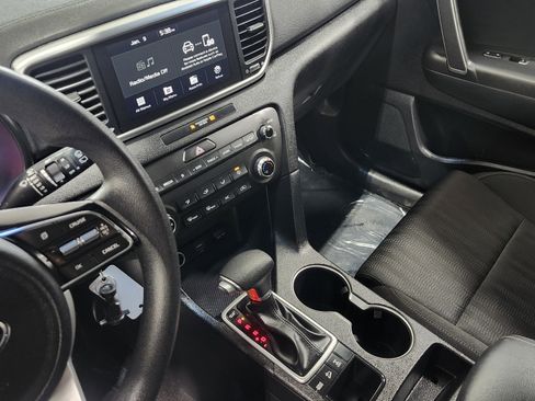 Used 2020 Kia Sportage LX image 26