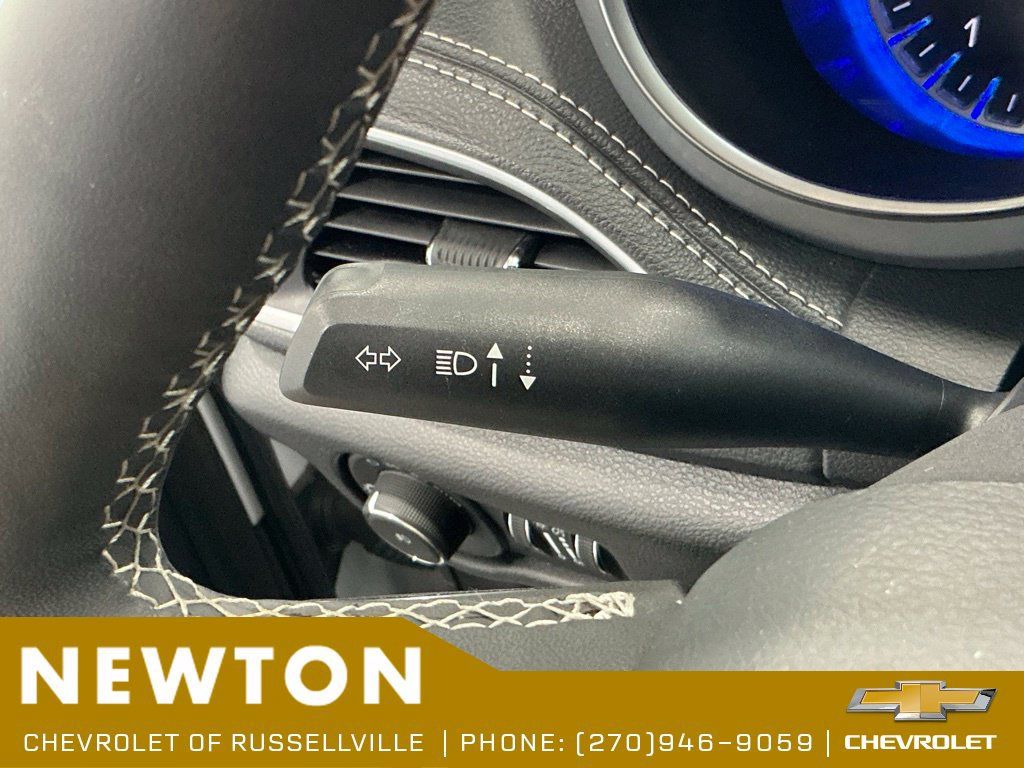 Used 2025 Chrysler Pacifica Limited FWD image 48