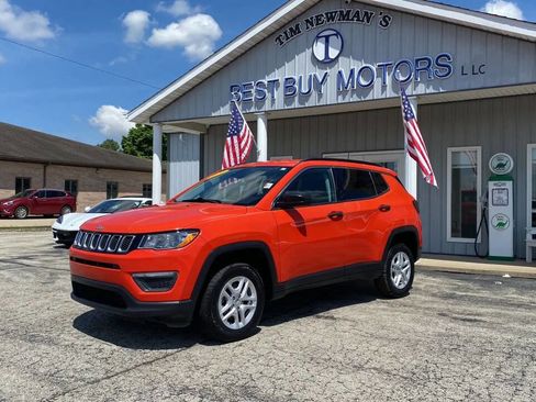 Used 2020 Jeep Compass Sport w/ Cold Weather Group AWD/4WD image 3