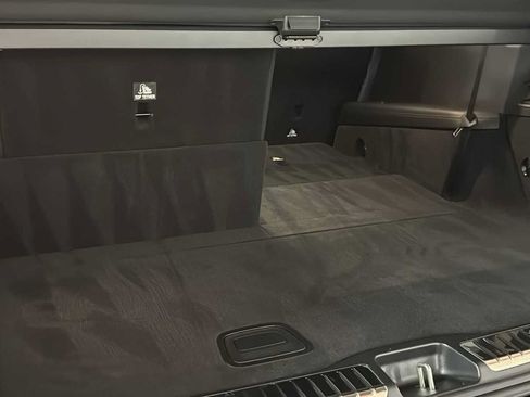 New 2026 Mercedes-Benz GLS 580 4MATIC image 31