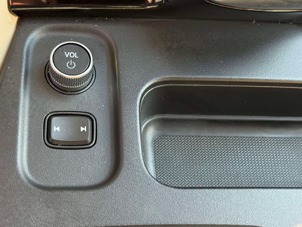 Used 2025 Acura MDX w/ Technology Package AWD/4WD image 27