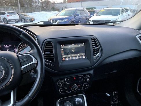 Used 2020 Jeep Compass Latitude w/ Cold Weather Group image 5