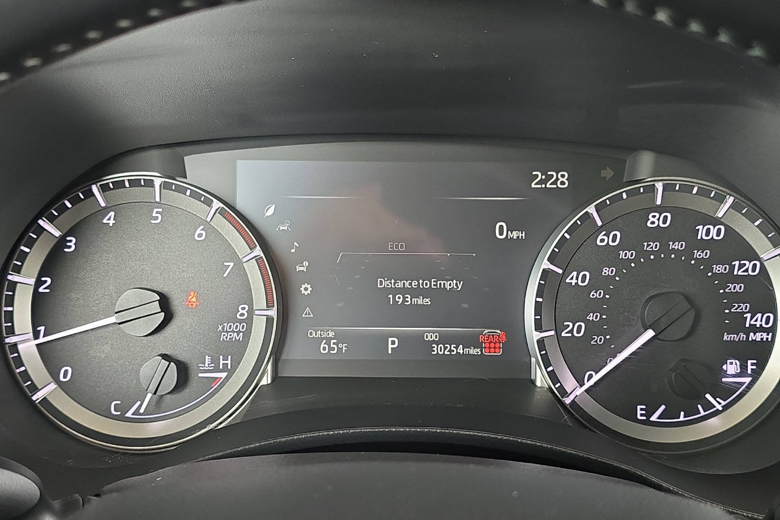 Used 2025 Toyota Highlander LE AWD/4WD image 25