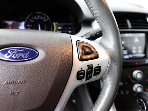 Used 2014 Ford Edge SEL w/ Equipment Group 205A AWD/4WD image 28