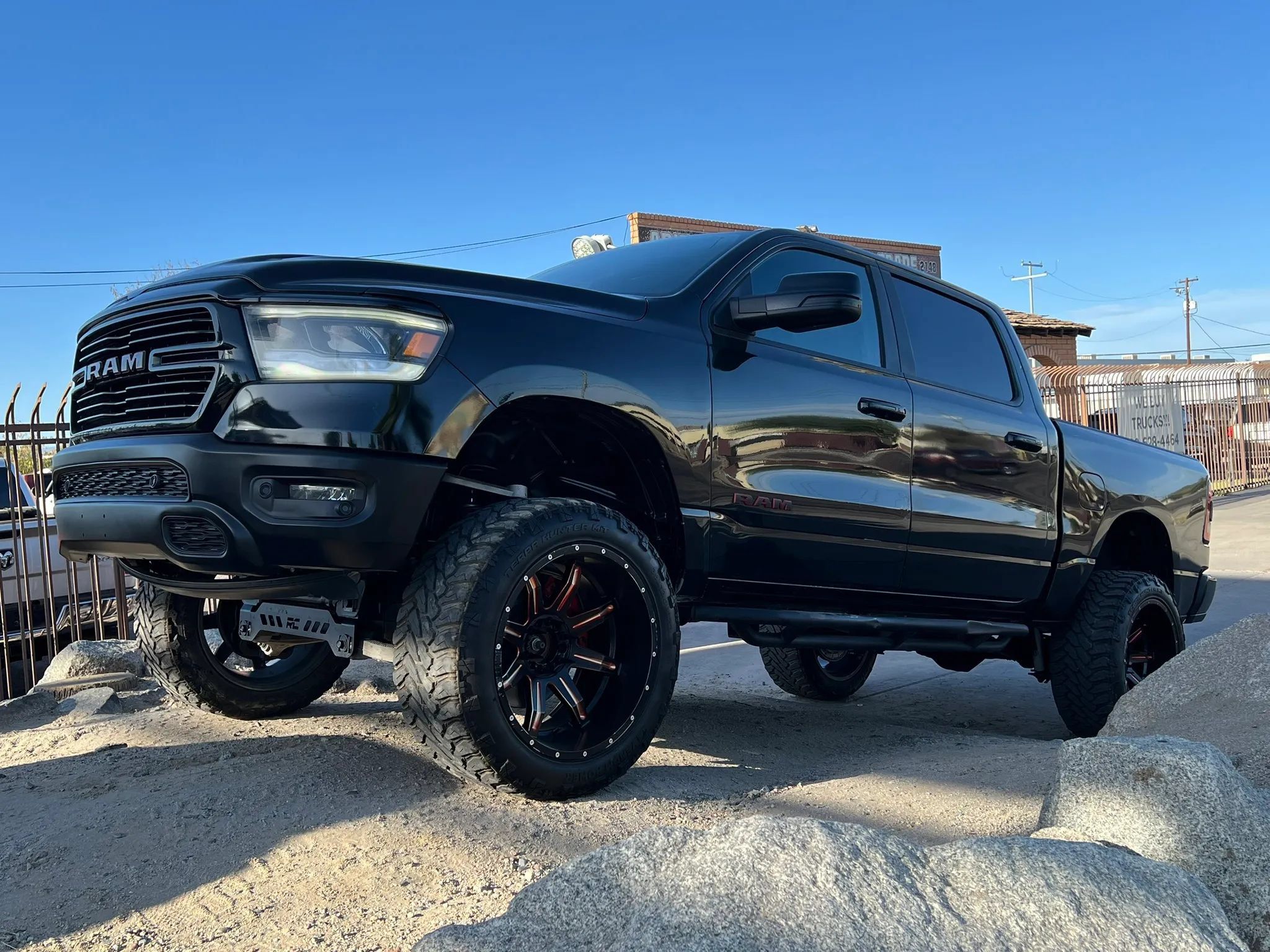 Used 2019 RAM 1500 Sport w/ Level 2 Equipment Group AWD/4WD image 2