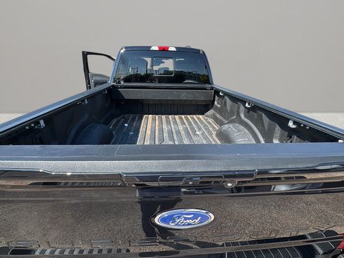 Used 2023 Ford F350 Lariat w/ FX4 Off-Road Package AWD/4WD image 17