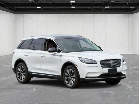 Used 2022 Lincoln Corsair Reserve w/ Equipment Group 201A AWD/4WD image 3