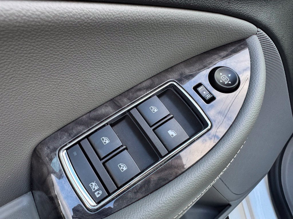 Certified 2015 Chevrolet Impala LT w/ Convenience Package FWD image 14