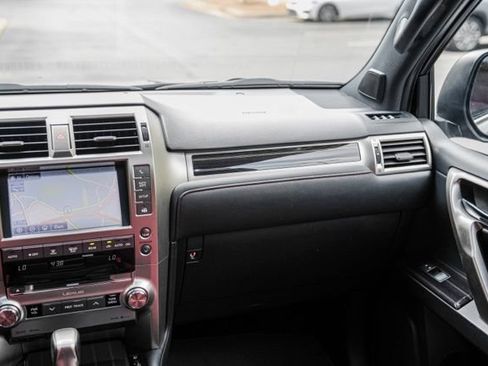 Used 2021 Lexus GX 460 Premium w/ Premium Package AWD/4WD image 30