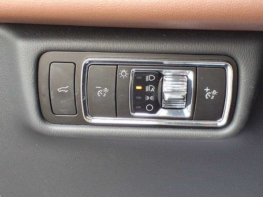 Used 2025 Lincoln Aviator Reserve w/ Jet Appearance Package AWD/4WD image 19
