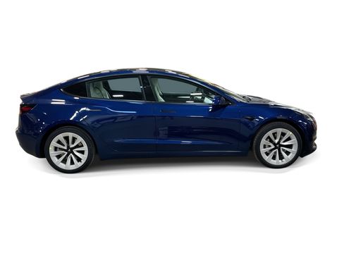 Certified 2022 Tesla Model 3 Long Range AWD/4WD image 7