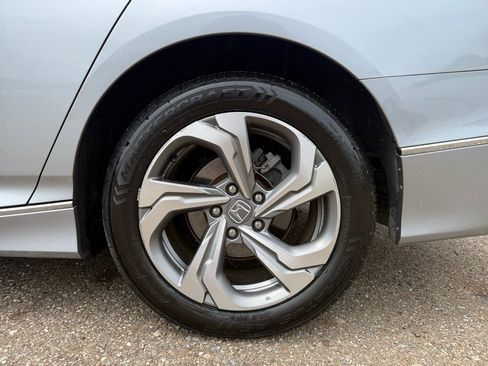 Used 2018 Honda Accord EX-L image 32