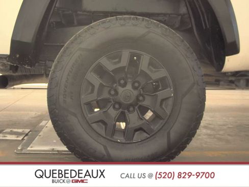 Used 2016 Toyota Tacoma TRD Off-Road w/ Towing Package image 11