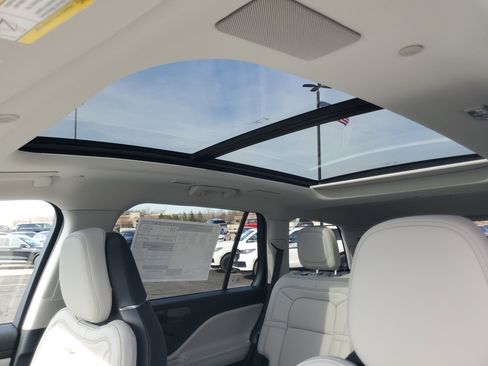 New 2026 Lincoln Aviator Reserve image 10