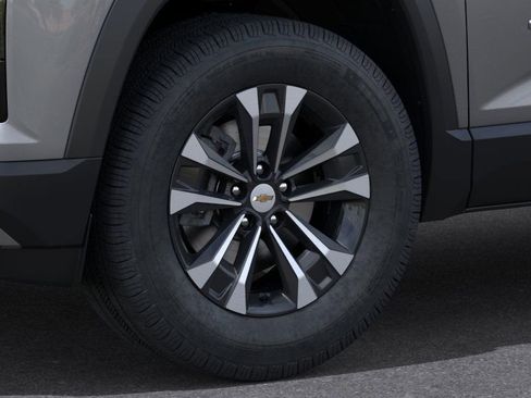 New 2026 Chevrolet Equinox LT w/ Convenience Package II AWD/4WD image 9