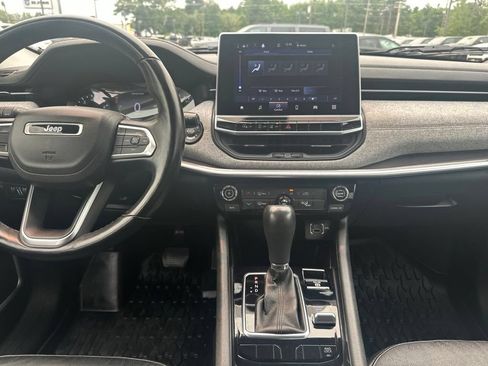 Used 2022 Jeep Compass Latitude AWD/4WD image 19