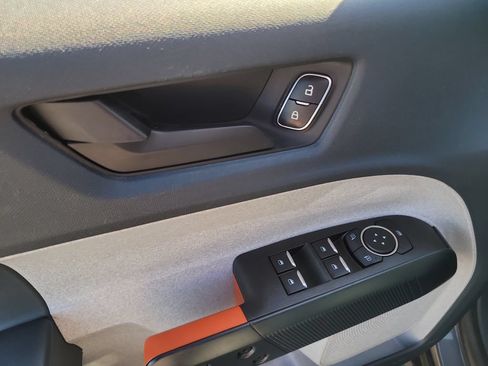 Used 2024 Ford Maverick XLT FWD image 13