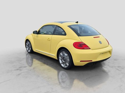 Used 2012 Volkswagen Beetle 2.5 FWD image 6