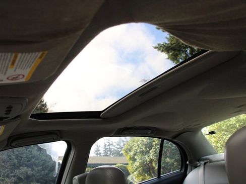 Used 2004 Buick Le Sabre Limited image 9